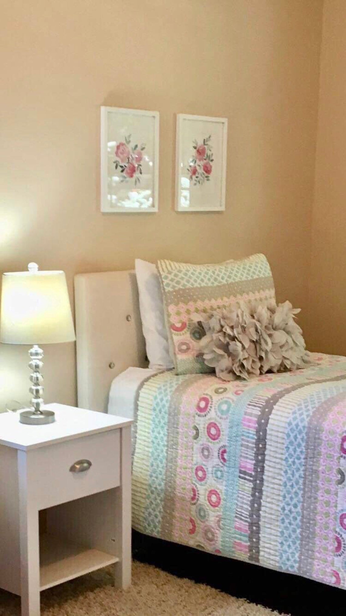 Set de 2 láminas decorativas Rosas, arte floral en tonos rosados Imagen secundaria del producto