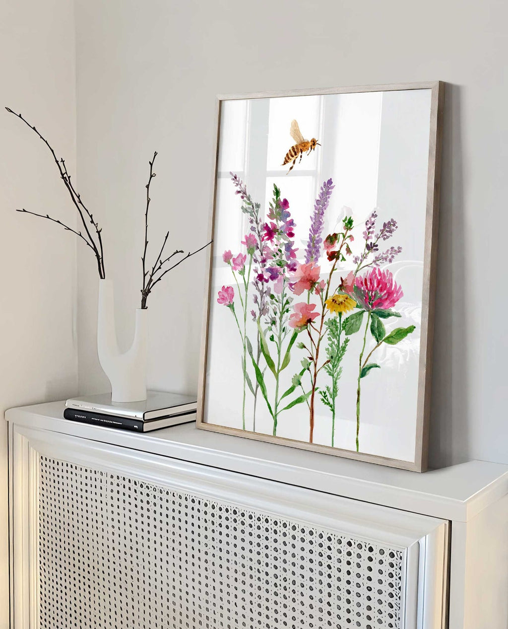 Wildflowers Bee Art Print, Lavender Honeybee Wall Art, Wildflowers Wall Decor, Red clover flowers Watercolour Illustration, Floral Wall Art